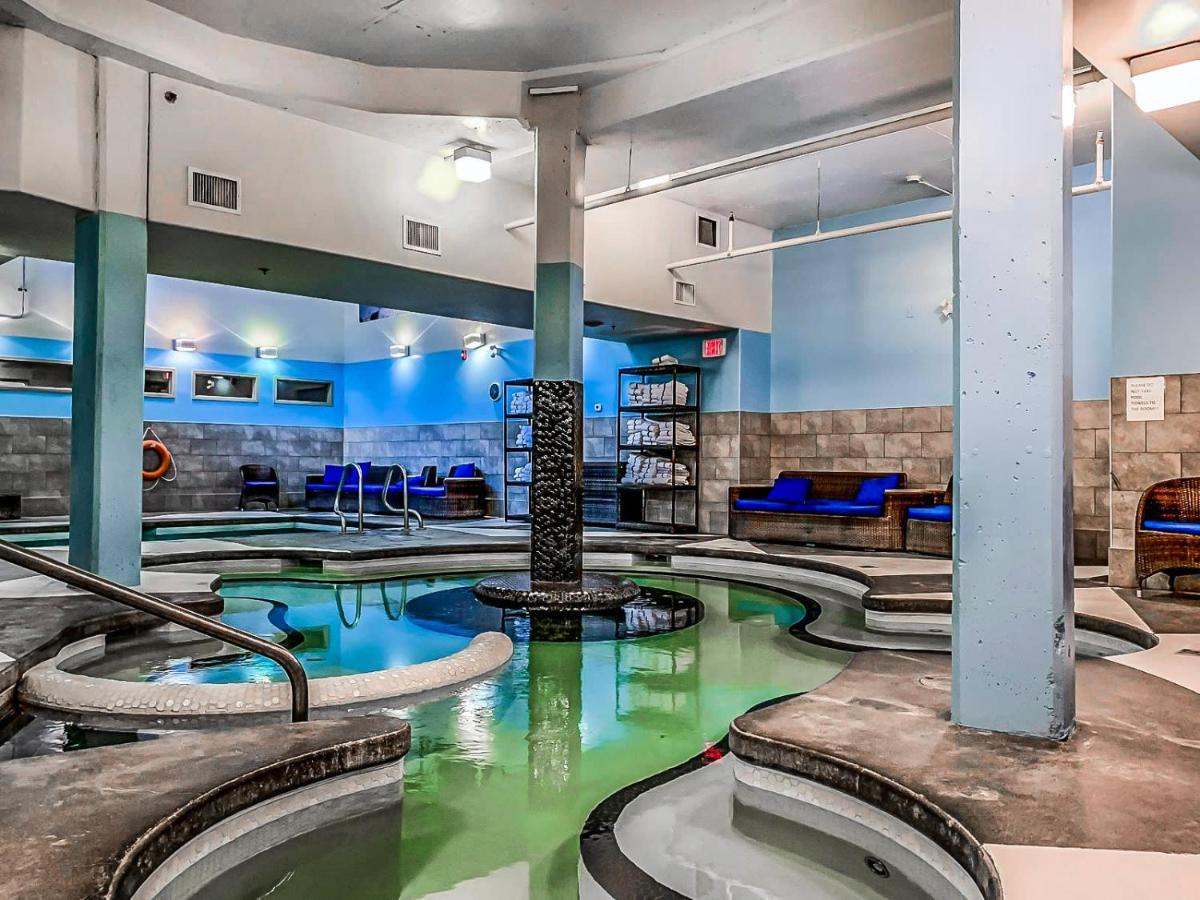 The Versailles By Samsara Luxury View 1300sqf 2bedroom 2bathrom Apartment Canmore